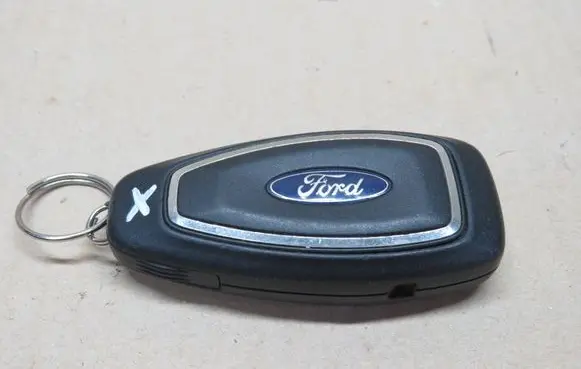 Ford Kuga II Ignition key/card 7S7T15K601ED 5WK50170