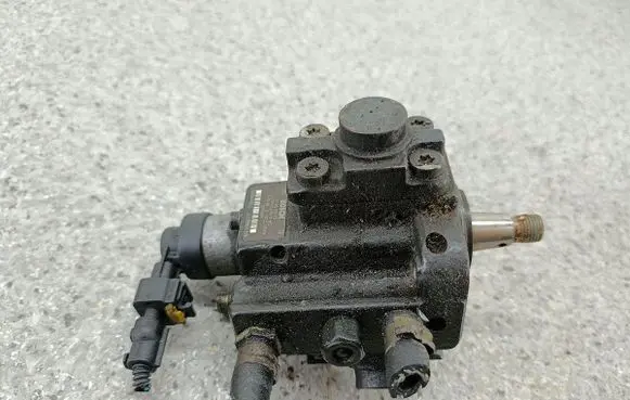 Opel Zafira B Fuel injection high pressure pump