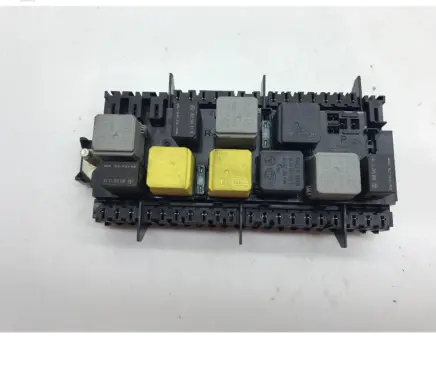 Mercedes-Benz ML W166 Fuse module A1669063801 F3240311
