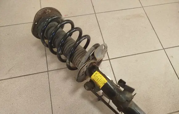 Volvo XC60 Front shock absorber with coil spring 31277626 824904005730