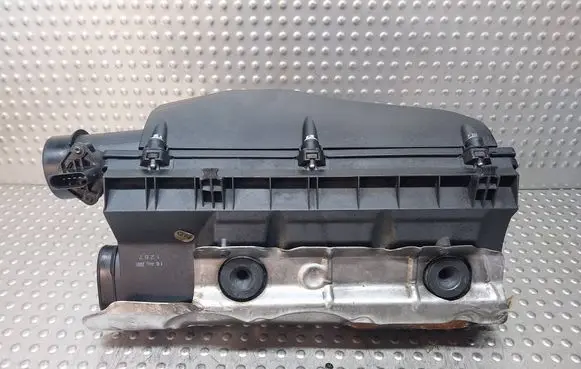 Mercedes-Benz E W210 Air filter box S26380656 A6120900401