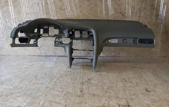 Audi A6 S6 C6 4F Dashboard 4F1656041