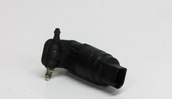 Skoda Octavia Mk2 (1Z) Windscreen/windshield washer pump 1K6955651