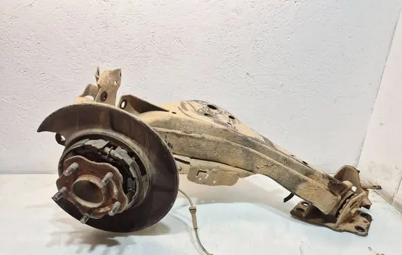 Nissan Rogue Rear wheel hub spindle/knuckle