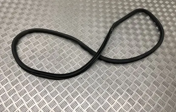 Mercedes-Benz C W206 Front door rubber seal
