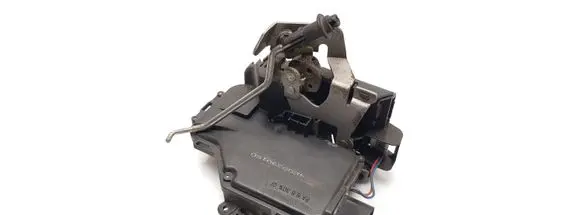 Audi A4 S4 B6 8E 8H Rear door lock 4B0839015D