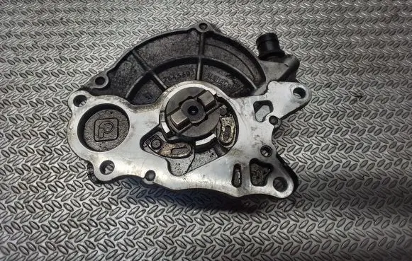 Volkswagen Crafter Vacuum pump 03L145100H