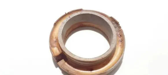 Ford Focus Front coil spring rubber mount c8t1a 98ag-5599-bc