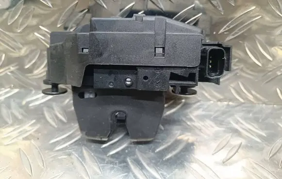 Citroen C4 III e-C4 Tailgate/trunk/boot lock/catch/latch 9816195380 1367B3 010221