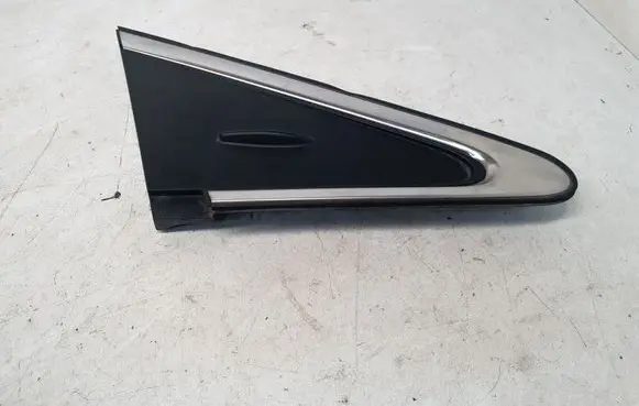 Toyota Avensis T270 Other front door trim element 6011705021