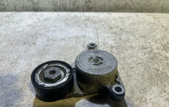 Mini Cooper Countryman R60 Generator/alternator belt tensioner 7823374