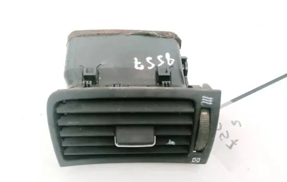 Toyota Avensis T250 Dash center air vent grill 8518C