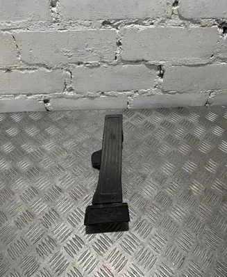 KIA Sportage Accelerator throttle pedal 324144