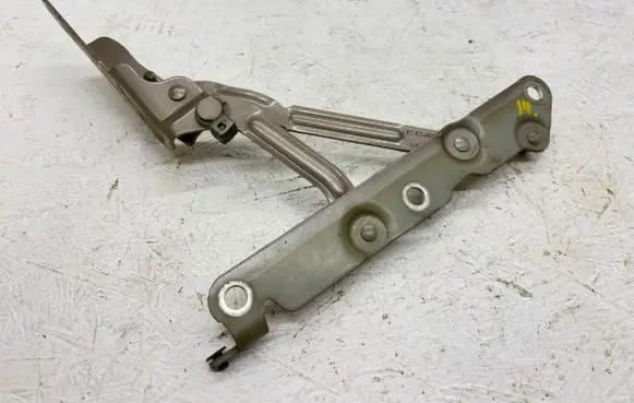Volvo S80 Tailgate/trunk/boot hinge 30799274