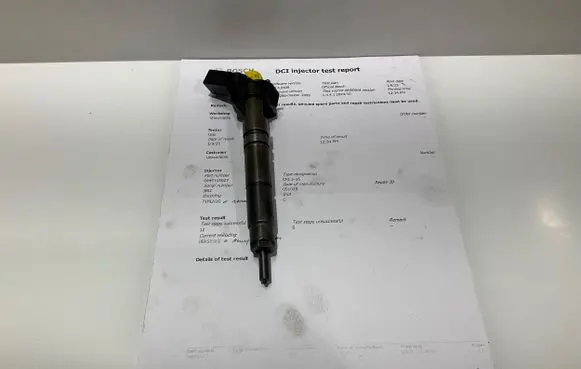 Mercedes-Benz CLS C219 Fuel injector A6420700587 6420700587 0445115027