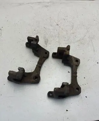 Land Rover Discovery Sport Brake caliper pad carrier rear 