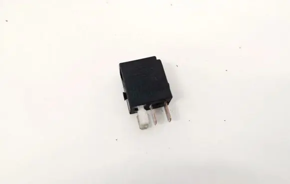 Mercedes-Benz CLK A209 C209 Other relay 0025421119 4ra007813-00