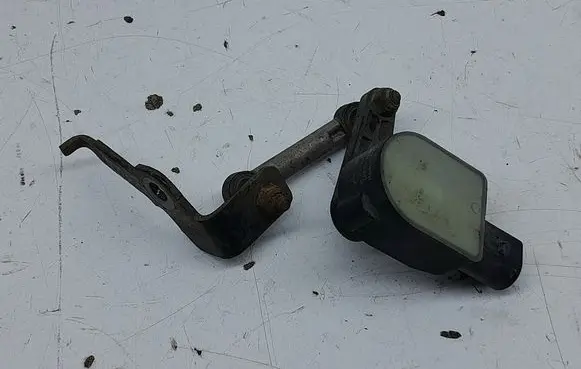 Lancia Voyager Headlight/headlamp level sensor A9065420118