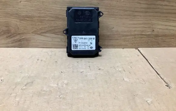 Audi Q3 8U Headlight ballast module Xenon 7PP941329M 5DF01011462AC