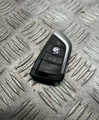 BMW 2 F46 Ignition key/card 