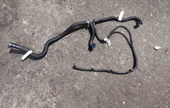 BMW 4 F36 Gran coupe Fuel return line/hose 0445130123 858345801 8514094