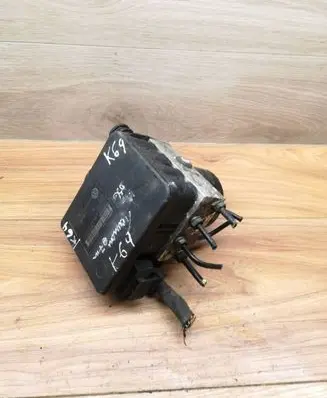 Volkswagen Golf Plus ABS Pump 1K0907379AC 00005305H0 10096003593