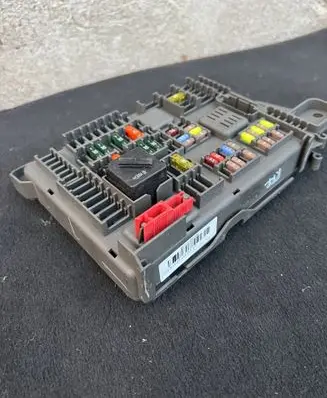 BMW X6 E71 Fuse module B010105300