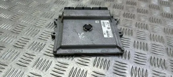 Renault Sandero I Engine control unit/module 237103008R 237102806R