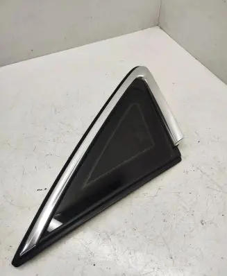 Audi A3 S3 8V Rear side window 8v5845299m