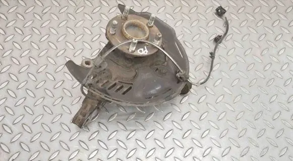 Volvo V70 Front wheel hub