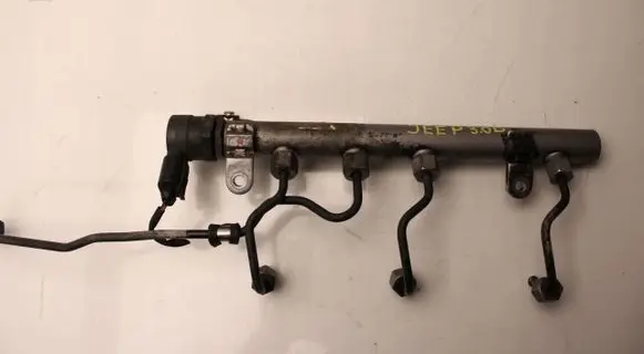 Jeep Grand Cherokee (WK) Fuel main line pipe A6110780449