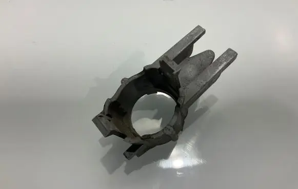 Mercedes-Benz E W211 Front parking sensor holder (PDC) A2118850467 2118850467