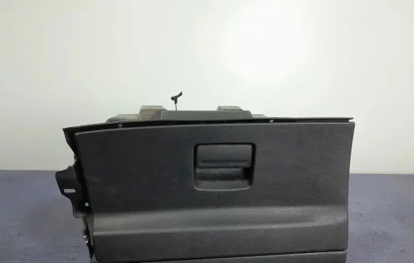 Ford Galaxy Glove box 6M21-U04406-AD