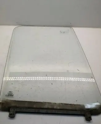 Ford Transit Front door window glass four-door 43R007023
