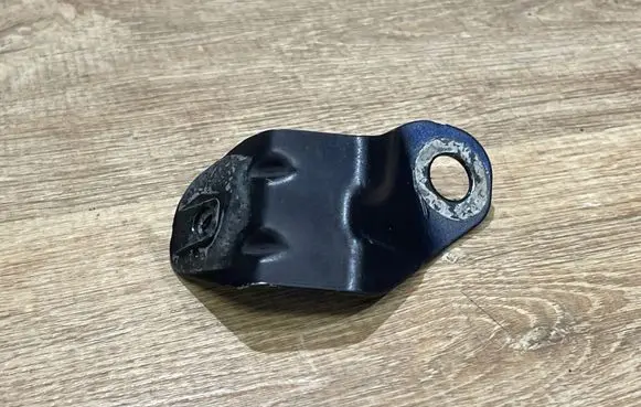 Jaguar XE Fender mounting bracket GX7316E129AB
