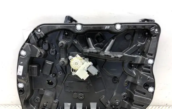 BMW X5 G05 Front door window regulator with motor 9450784