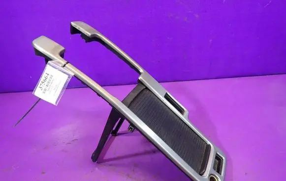 Volvo V50 Center console 30755392