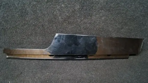 BMW i8 Front door glass trim molding 