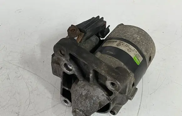 Renault Megane I Starter motor 105119C
