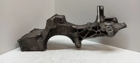 Volvo V70 Generator/alternator bracket 9180698