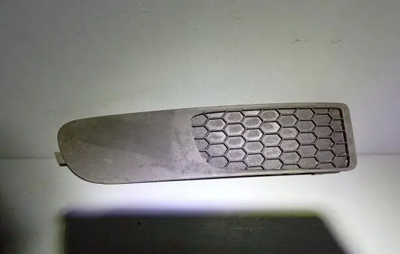 Volvo S80 Front bumper lower grill 30655109