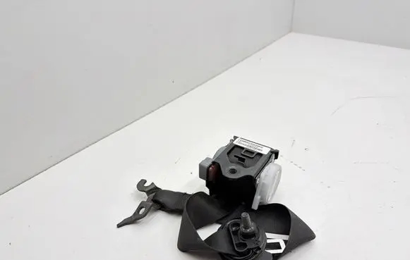 BMW X3 F25 Front seatbelt S2725843206 KR13H6U14K 306661399001