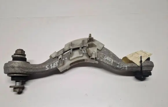 BMW 5 G30 G31 Rear upper control arm/wishbone 33326870536 6870536
