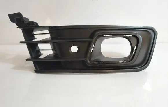 Renault Captur Front fog light trim/grill 261A24736Rautoas2 261A24736R