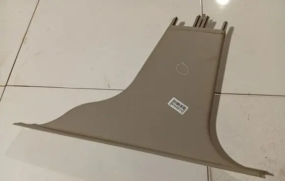 Volvo S40 (B) pillar trim (top) 