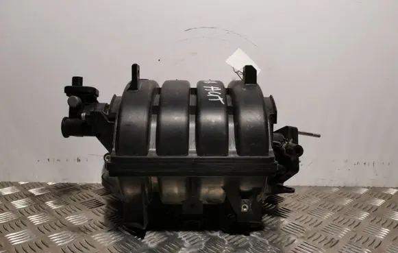 Suzuki SX4 S-Cross Intake manifold