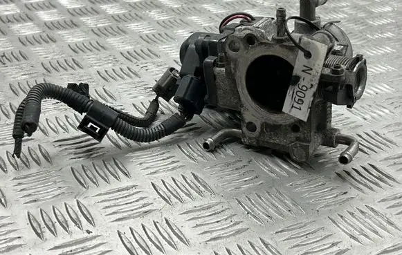 Toyota Prius (XW20) Throttle valve 8945230150 6C15
