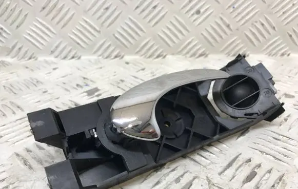 Jaguar XJ X308 Rear door interior handle R30213 LNC4150AA