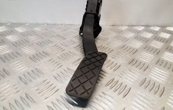 Skoda Octavia Mk3 (5E) Accelerator throttle pedal 5Q2723503D