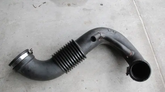 Opel Movano A Air intake hose/pipe 140KM